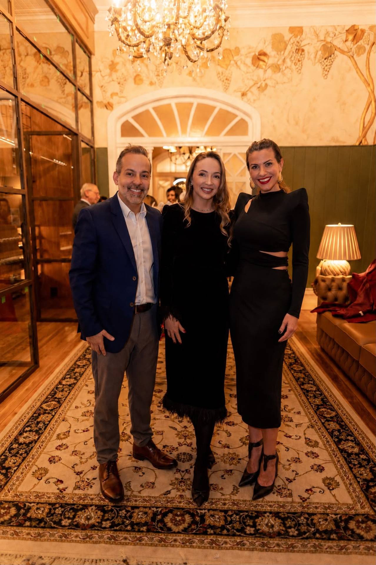 RESTAURANTE VILLA FRANCA E PINA, DOS AMIGOS HORÁCIO RIBEIRO E ANA, É INAUGURADO NO CASTELO DA VINÍCOLA PETERLONGO, EM GARIBALDI (RS)